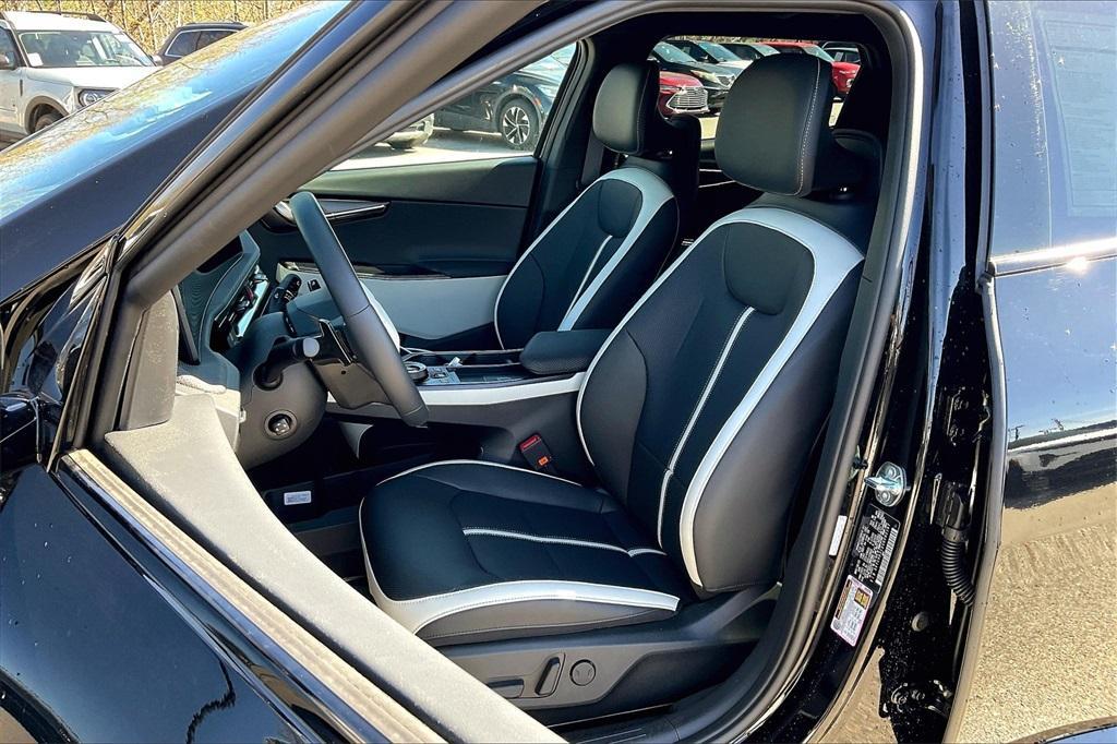 new 2025 Kia EV6 car, priced at $45,205