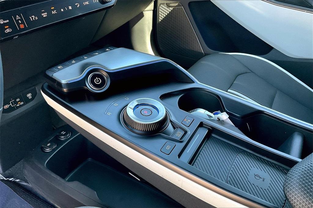 new 2025 Kia EV6 car, priced at $45,205