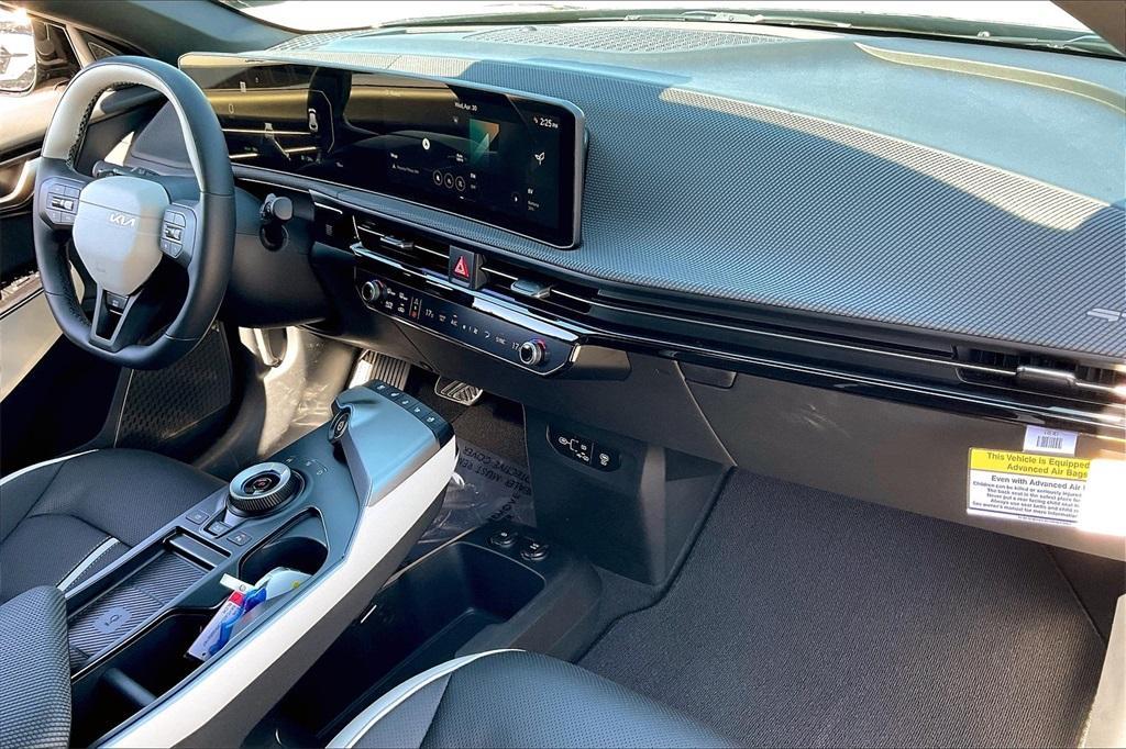 new 2025 Kia EV6 car, priced at $45,205