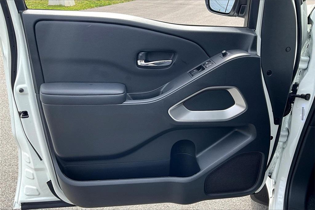 used 2025 Nissan Frontier car, priced at $33,989