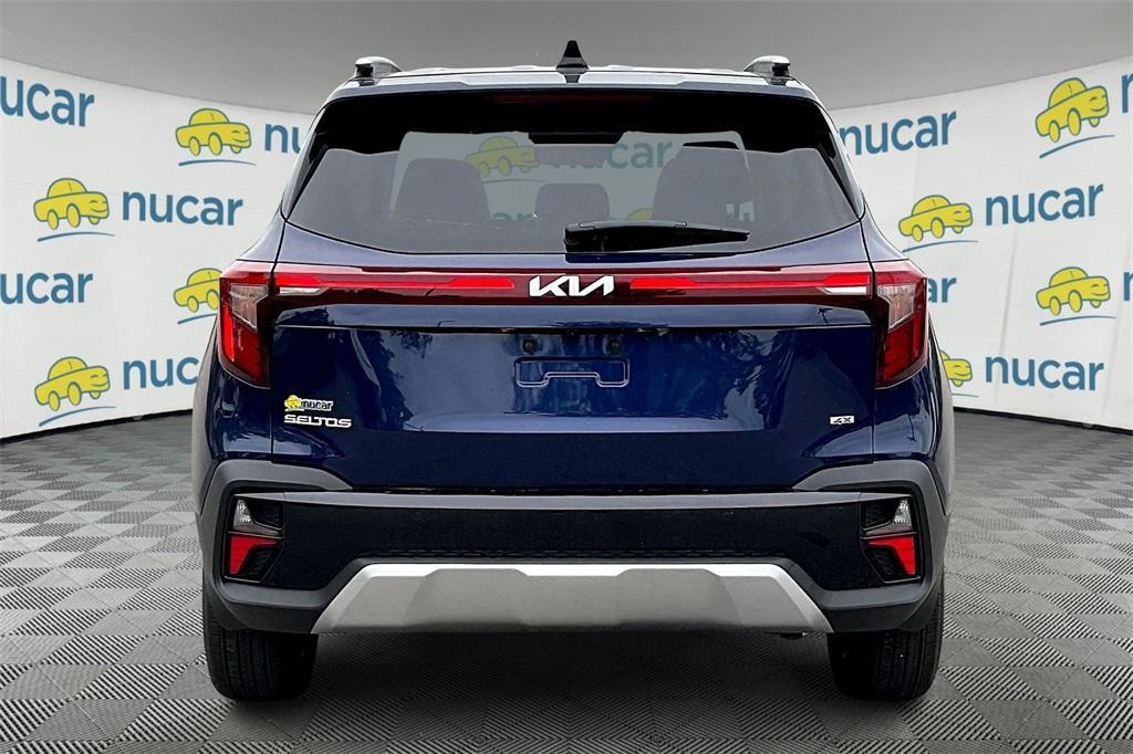 new 2025 Kia Seltos car, priced at $27,737