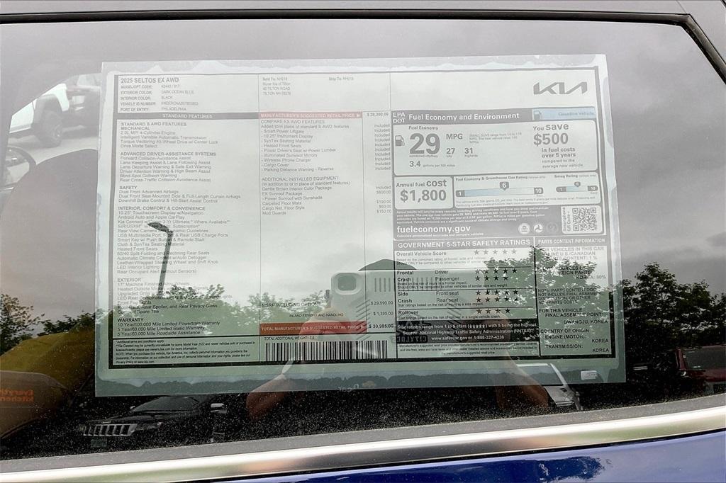 new 2025 Kia Seltos car, priced at $27,737