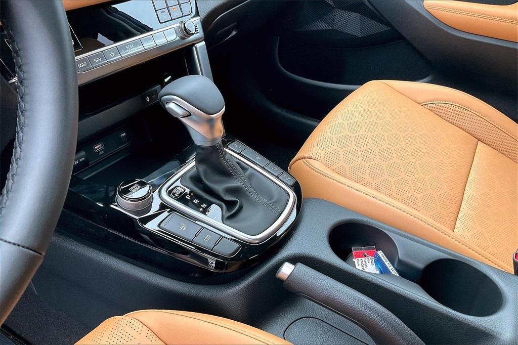 new 2025 Kia Seltos car, priced at $27,737