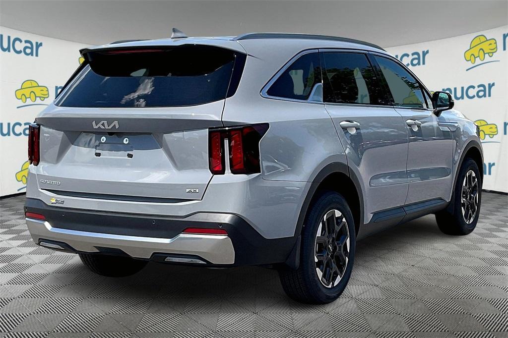 new 2025 Kia Sorento car, priced at $35,442