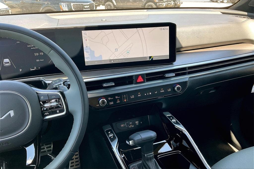 new 2025 Kia Sorento car, priced at $43,566