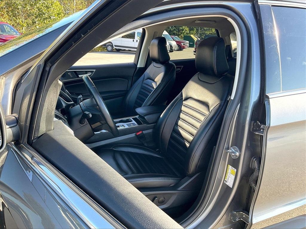 used 2022 Ford Edge car, priced at $21,823