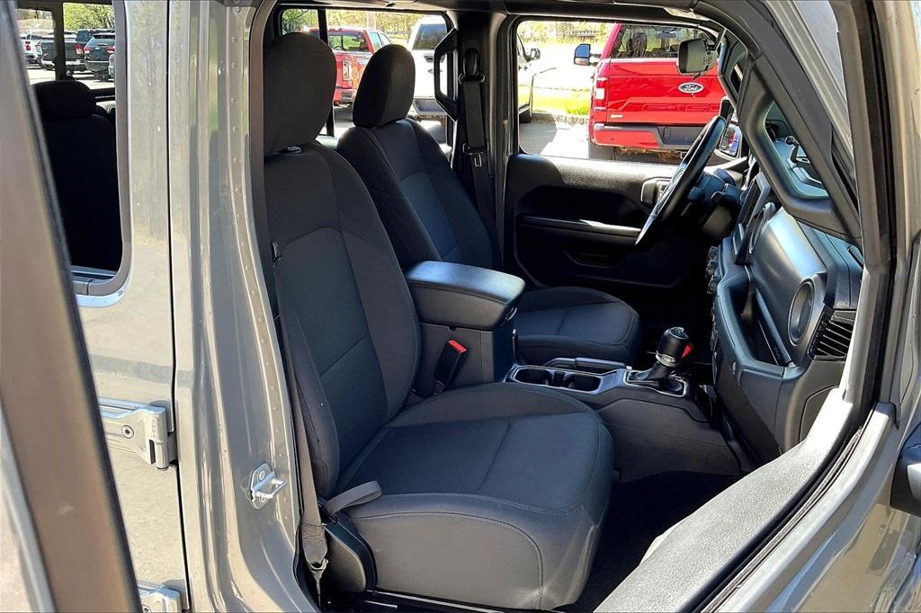 used 2021 Jeep Gladiator car, priced at $30,744