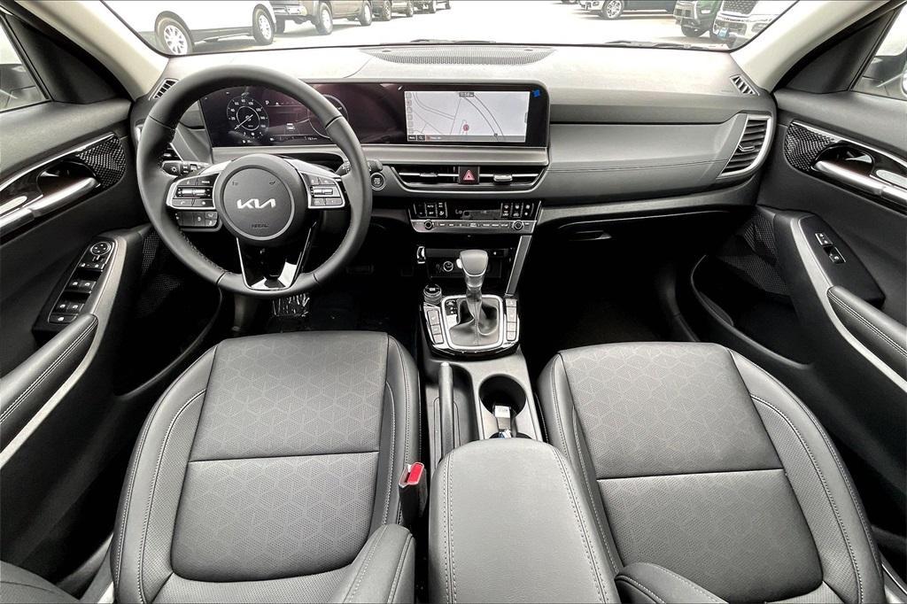 new 2025 Kia Seltos car, priced at $27,407