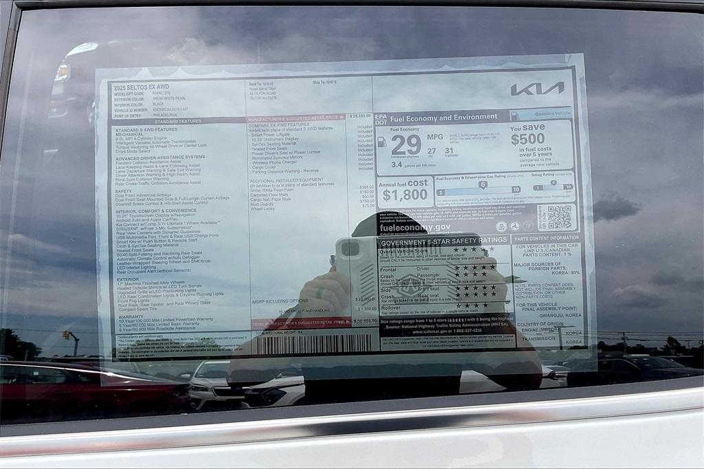 new 2025 Kia Seltos car, priced at $27,407