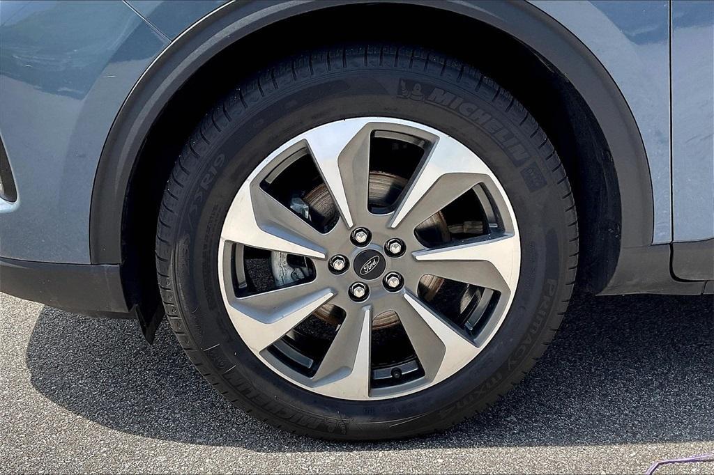 used 2023 Ford Escape car, priced at $25,887