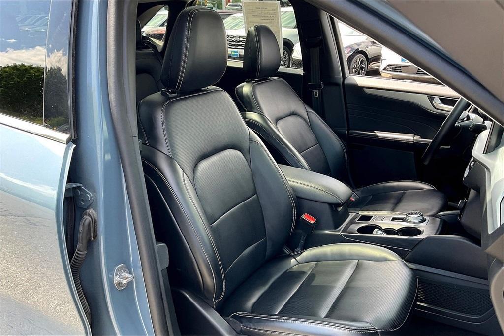used 2023 Ford Escape car, priced at $25,887