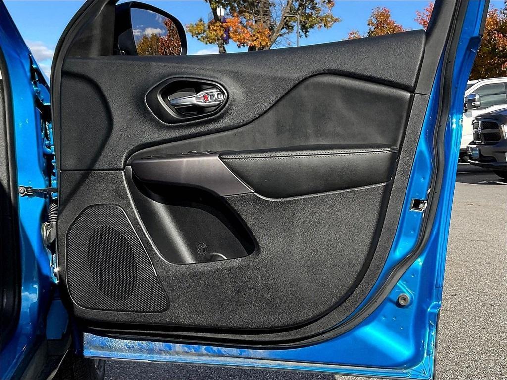 used 2022 Jeep Cherokee car, priced at $25,444