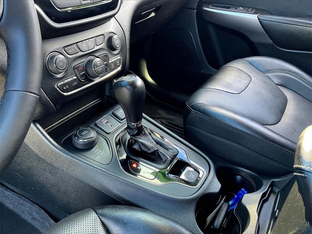 used 2022 Jeep Cherokee car, priced at $25,444