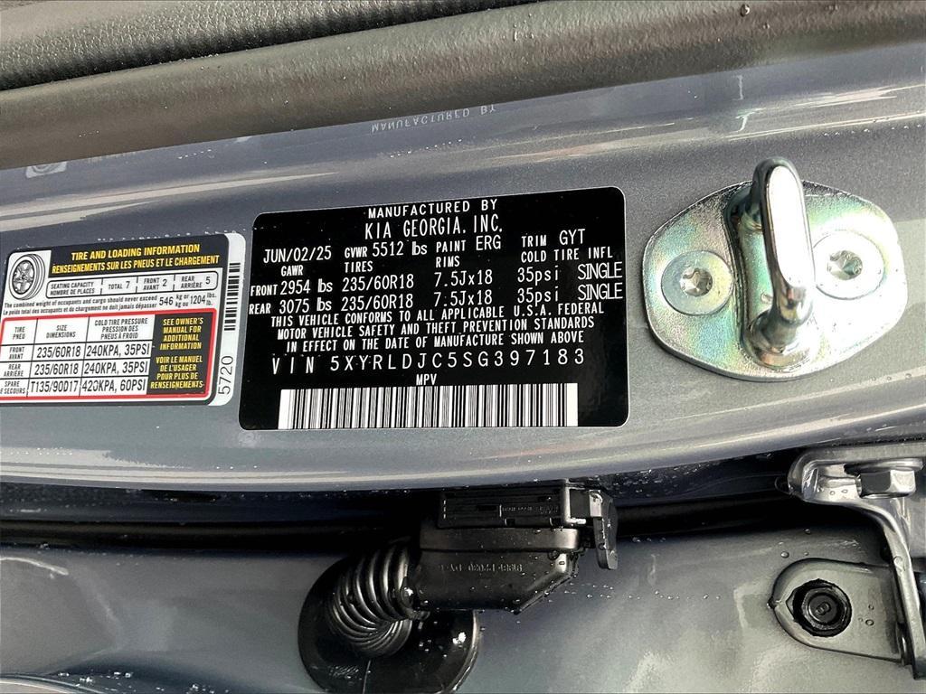 new 2025 Kia Sorento car, priced at $35,577