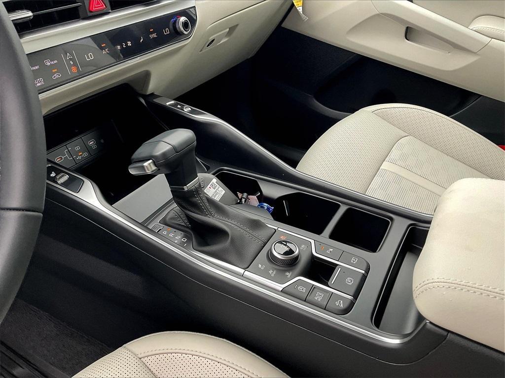 new 2025 Kia Sorento car, priced at $35,577