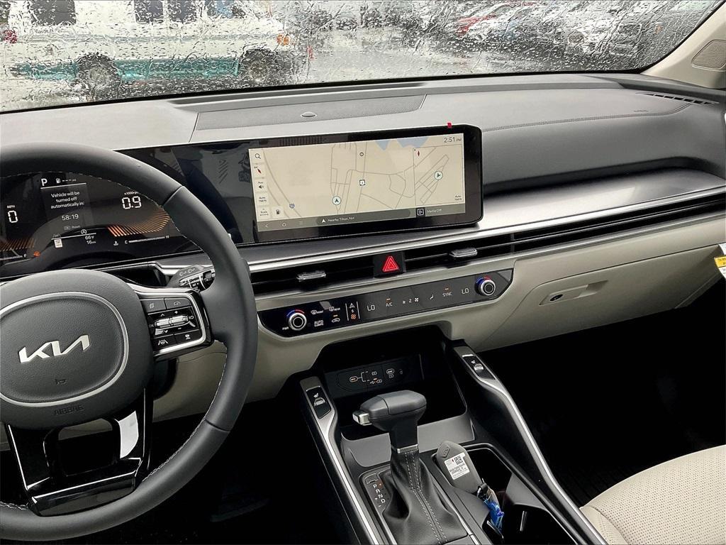 new 2025 Kia Sorento car, priced at $35,577