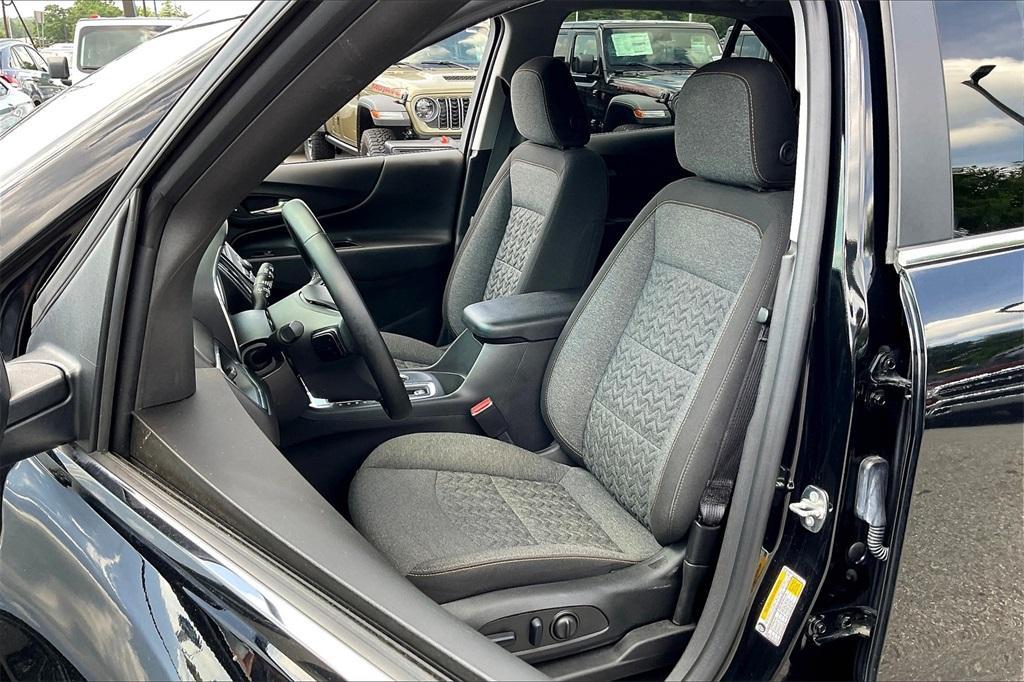 used 2024 Chevrolet Equinox car, priced at $23,557