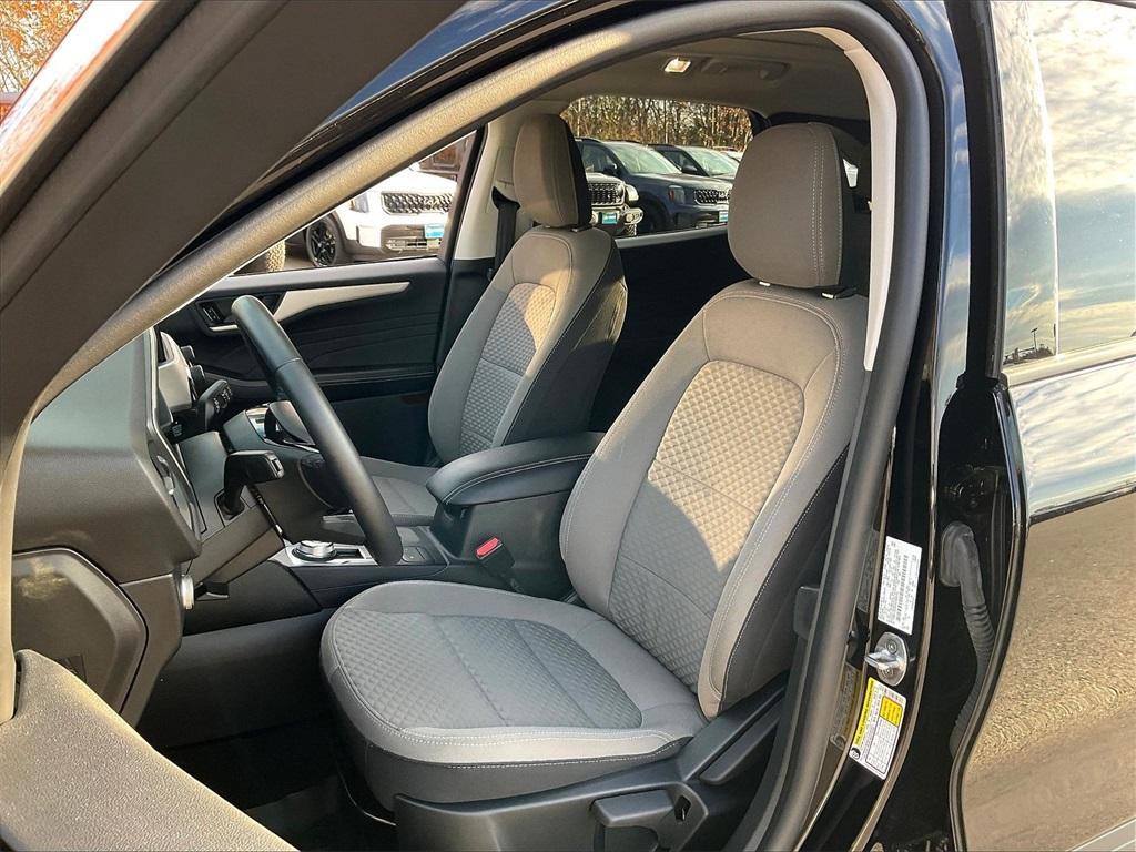 used 2022 Ford Escape car, priced at $22,223