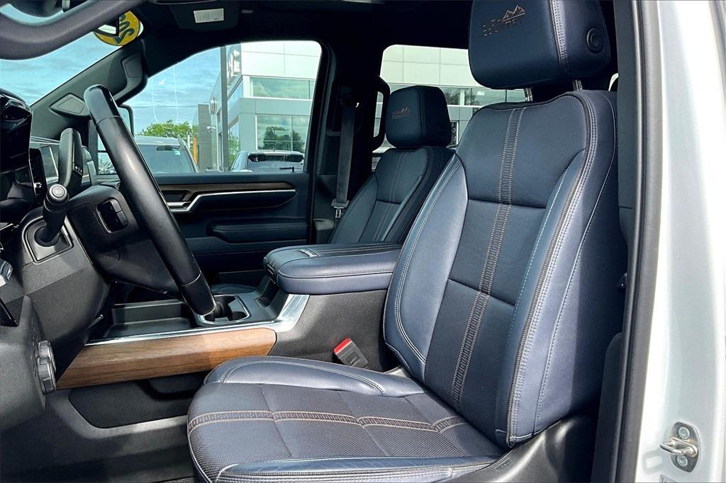 used 2024 Chevrolet Silverado 2500 car, priced at $69,767