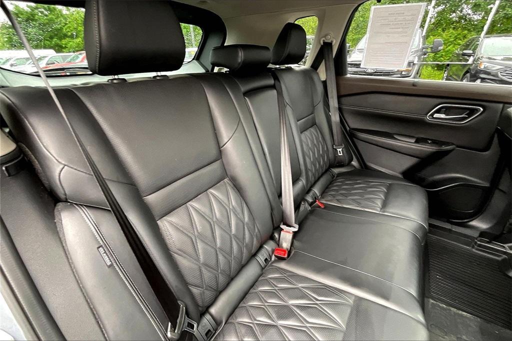 used 2021 Nissan Rogue car, priced at $24,423