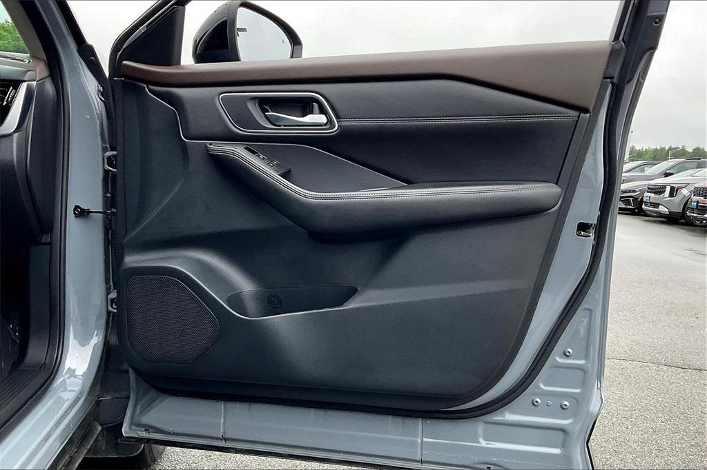 used 2021 Nissan Rogue car, priced at $24,423