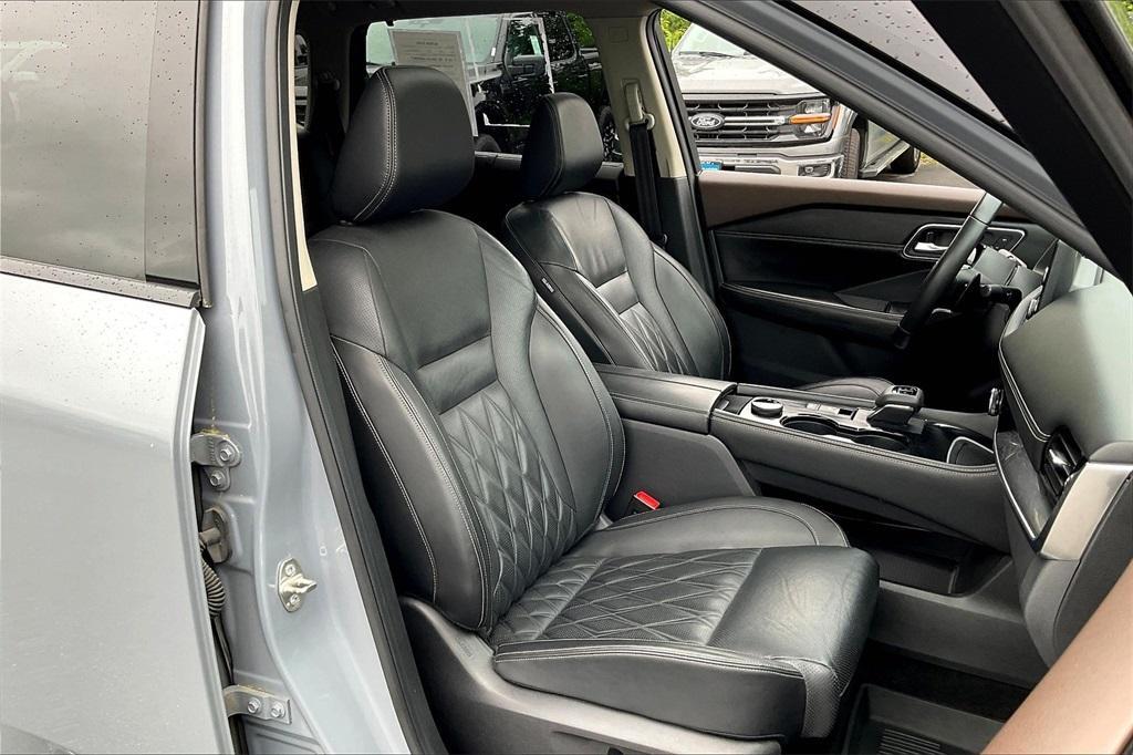 used 2021 Nissan Rogue car, priced at $24,423