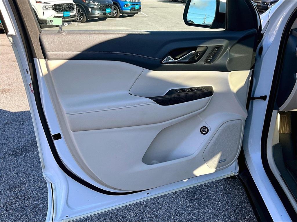 used 2021 GMC Acadia car, priced at $29,847