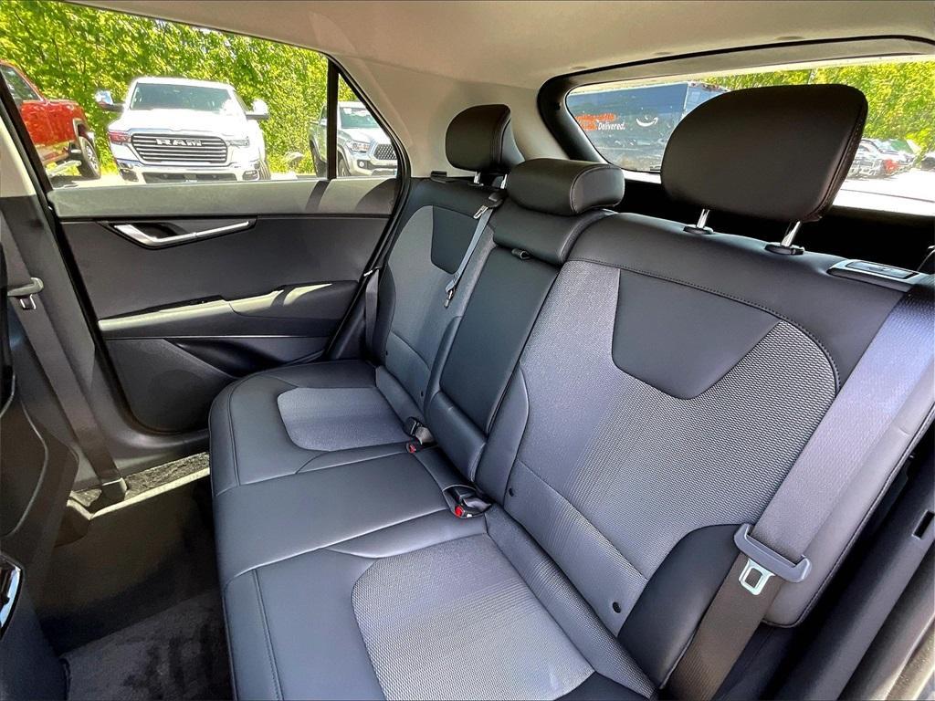 new 2025 Kia Niro car, priced at $28,842