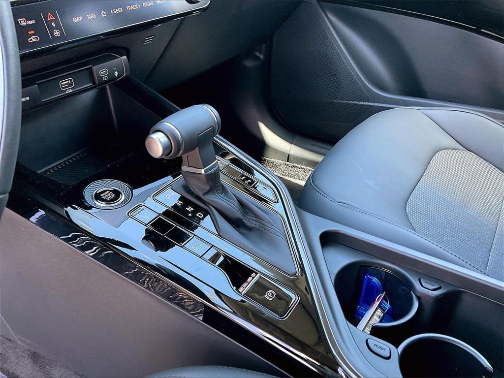 new 2025 Kia Niro car, priced at $28,842