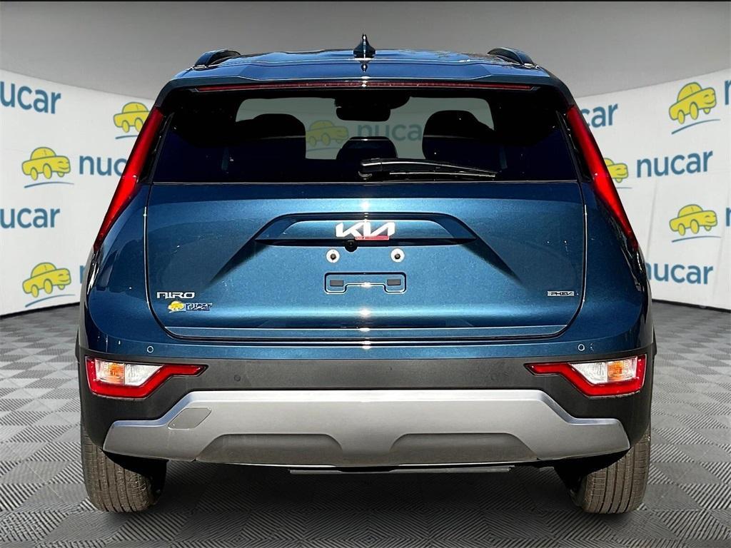 new 2025 Kia Niro Plug-In Hybrid car, priced at $33,649