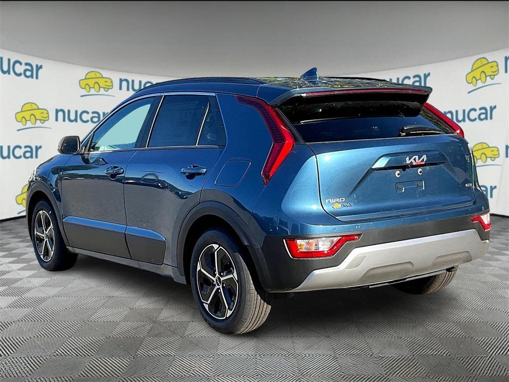 new 2025 Kia Niro Plug-In Hybrid car, priced at $33,649