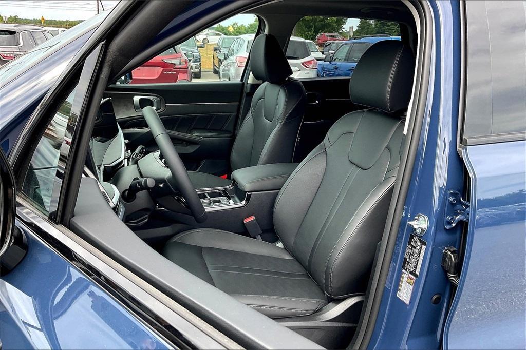 new 2025 Kia Sorento car, priced at $39,964