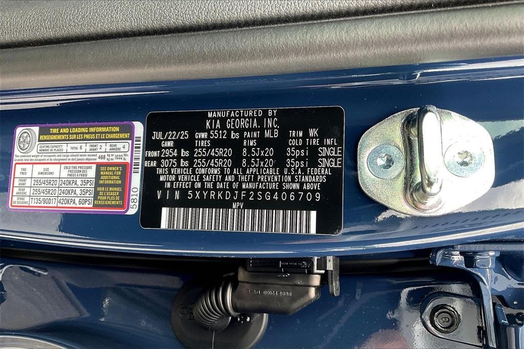 new 2025 Kia Sorento car, priced at $39,964
