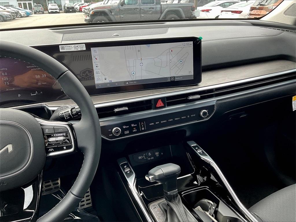 new 2025 Kia Sorento car, priced at $40,464