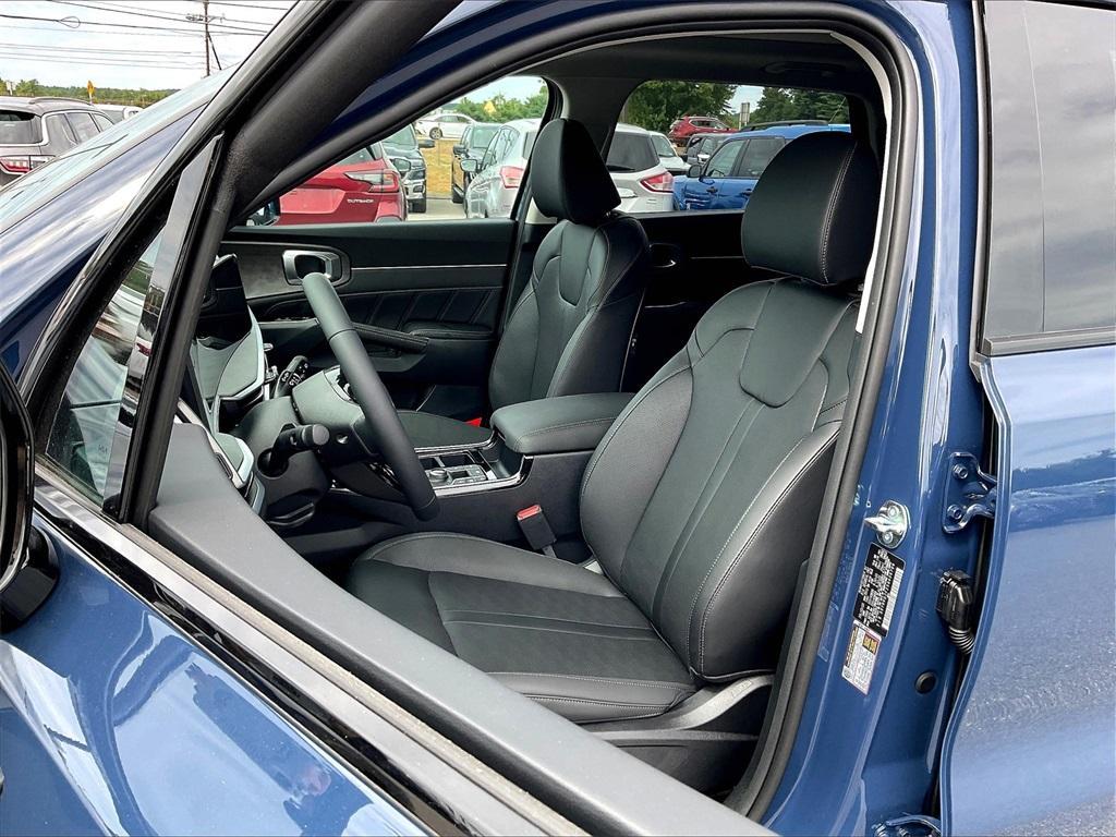 new 2025 Kia Sorento car, priced at $40,464