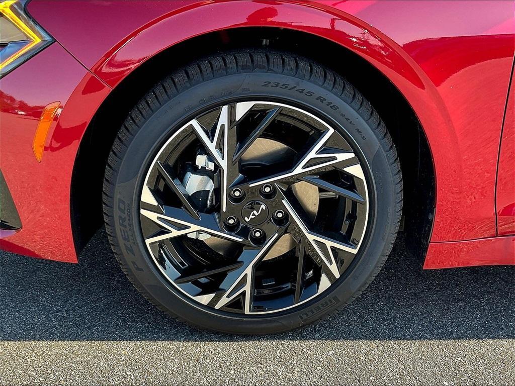 new 2026 Kia K5 car, priced at $30,160