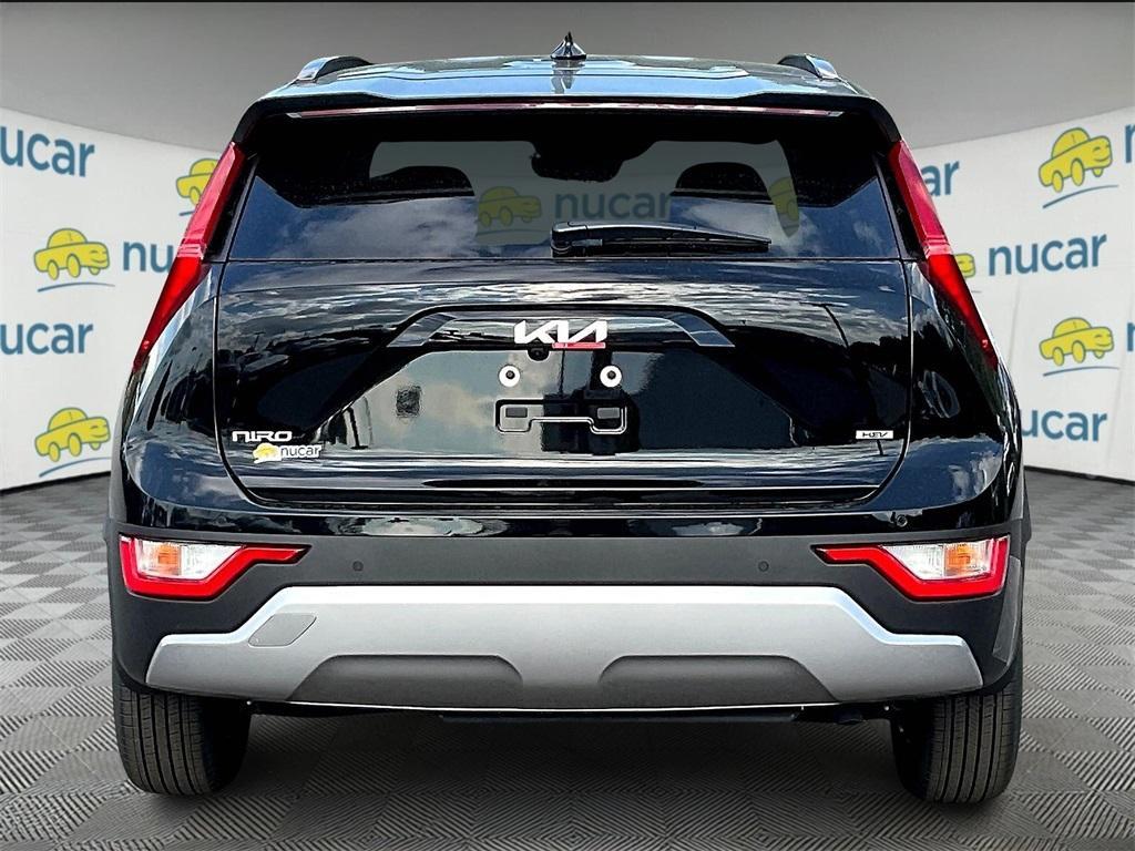 new 2025 Kia Niro car, priced at $28,697