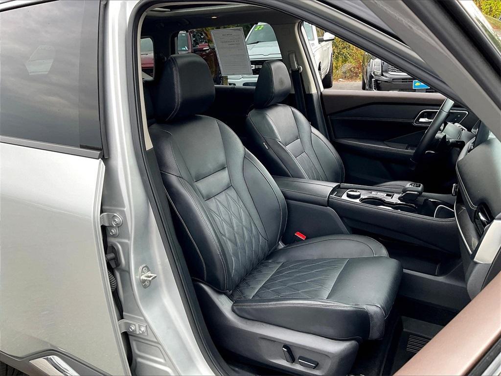 used 2022 Nissan Rogue car, priced at $26,654