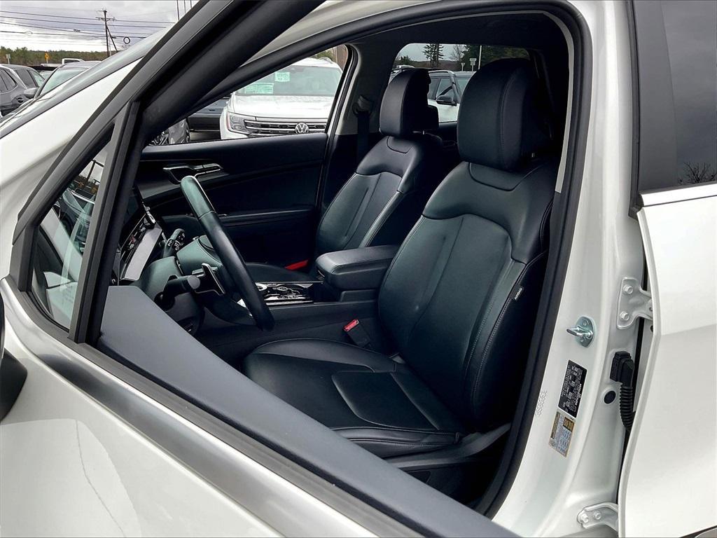 used 2023 Kia Sportage Hybrid car, priced at $24,677