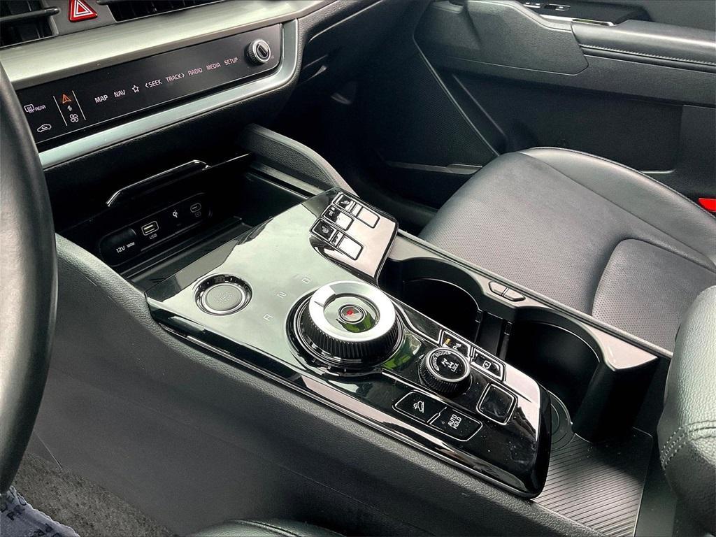 used 2023 Kia Sportage Hybrid car, priced at $24,677