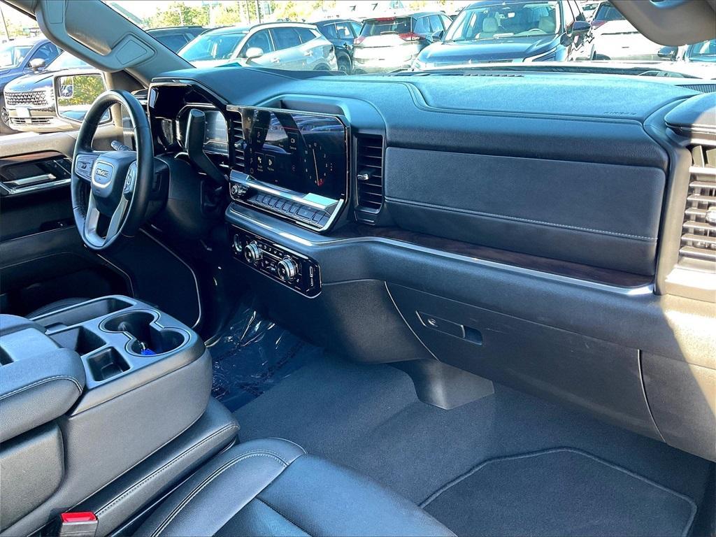 used 2024 GMC Sierra 1500 car, priced at $43,577