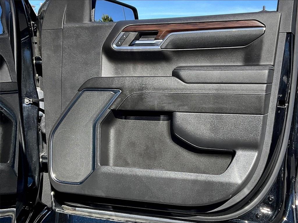 used 2024 GMC Sierra 1500 car, priced at $43,577