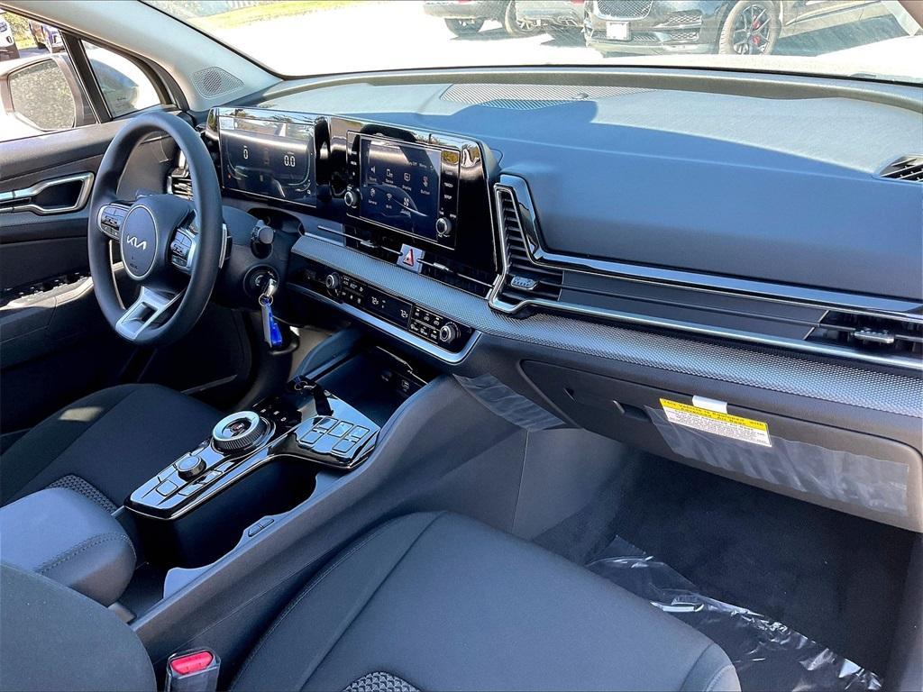 new 2025 Kia Sportage Hybrid car, priced at $28,112