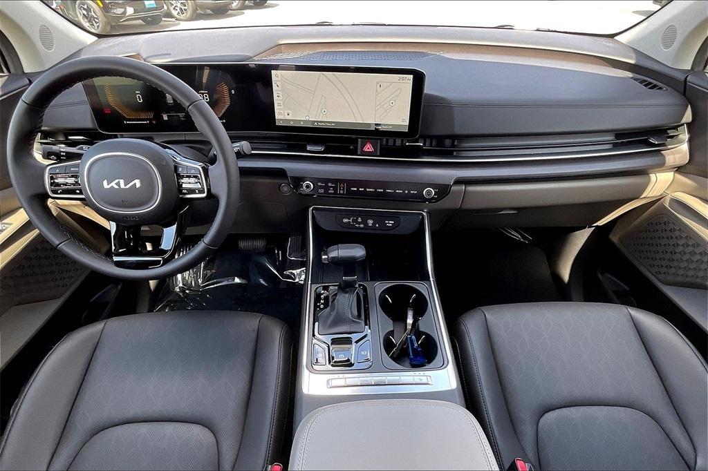new 2025 Kia Carnival car, priced at $37,986