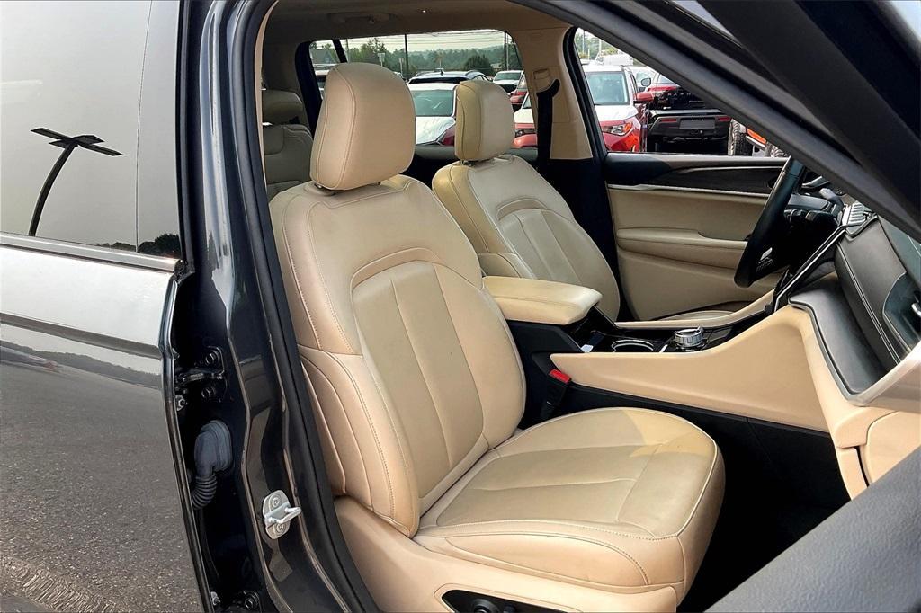 used 2021 Jeep Grand Cherokee L car, priced at $31,277