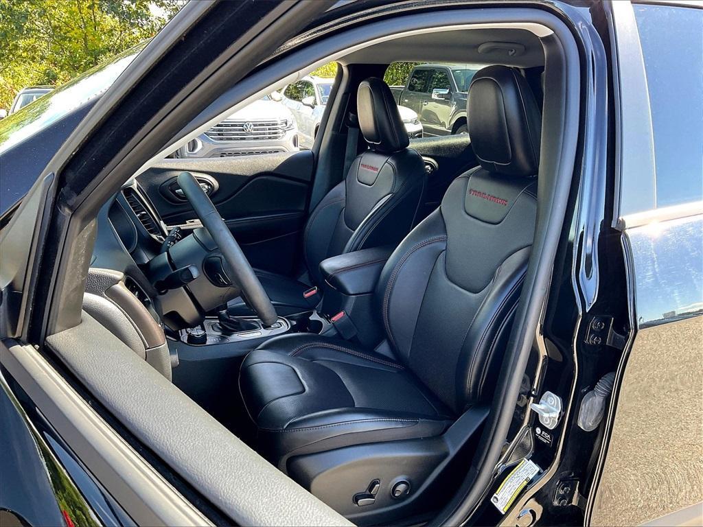 used 2022 Jeep Cherokee car, priced at $24,997