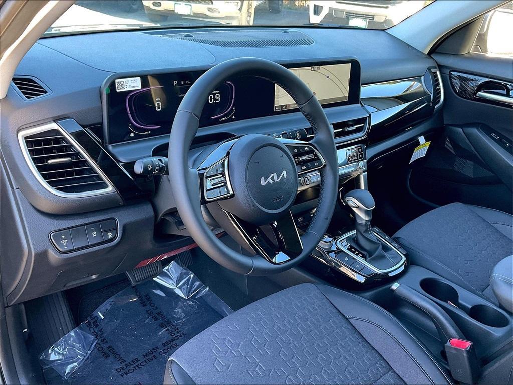 new 2026 Kia Seltos car, priced at $27,777