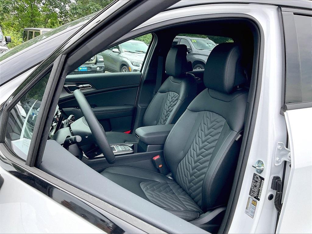 new 2026 Kia Sportage car, priced at $38,977