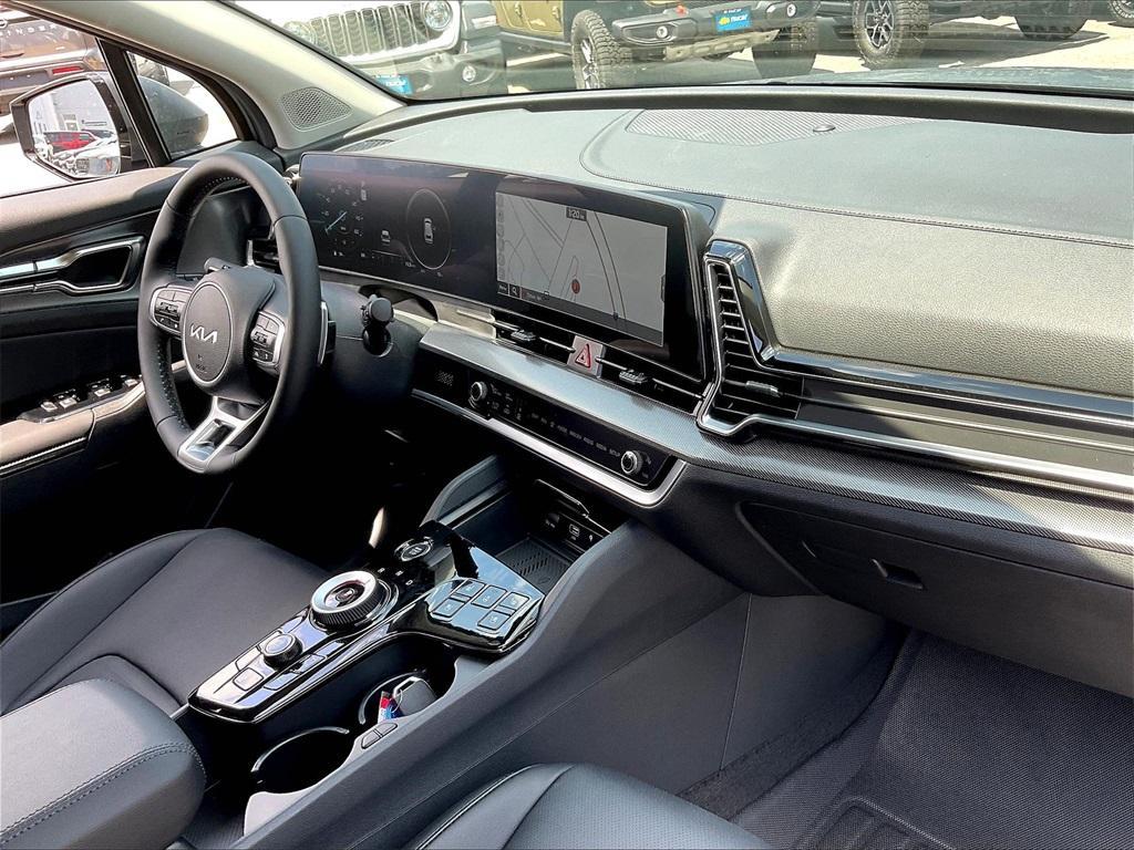 new 2025 Kia Sportage Hybrid car, priced at $38,450
