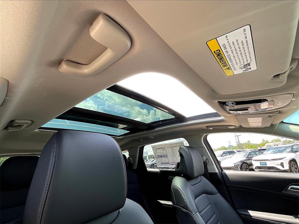 new 2025 Kia Sportage Hybrid car, priced at $38,450